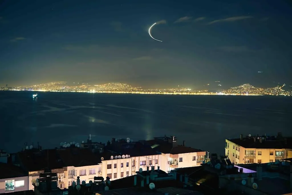 View Of Izmir. Sweet & Silent House. Lägenhet