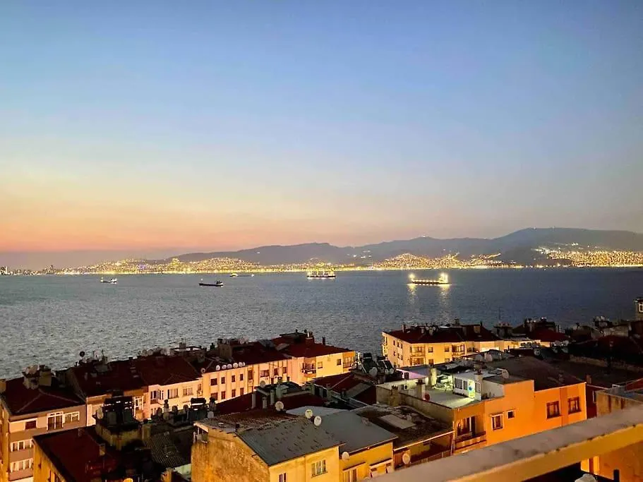 View Of Izmir. Sweet & Silent House. Lägenhet  Izmir